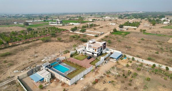 Farmhouse 108 · Moinabad
